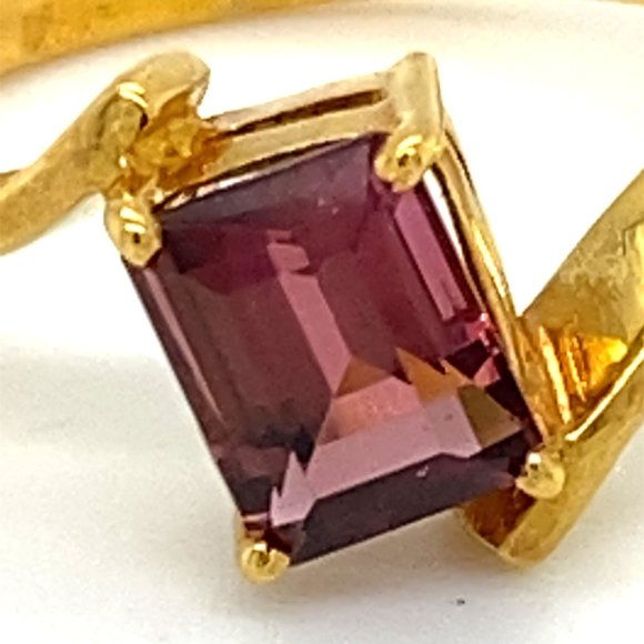Red Purple Tourmaline 1.15ct Solid 18K Gold Ring - Picture 6 of 6